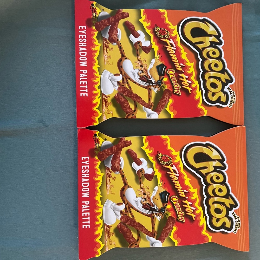 Cheetos eyeshadow palette
